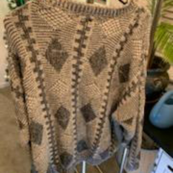 Grey diamond patterned sweater - Picture 2 of 3